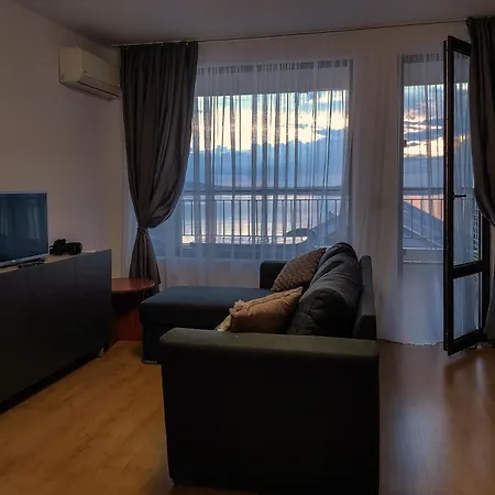 Sea Vista & *